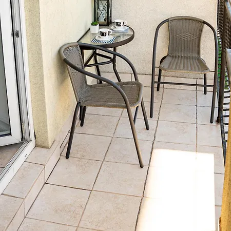Mieszkanko Na Lato Z Balkonem. Apartament Puck
