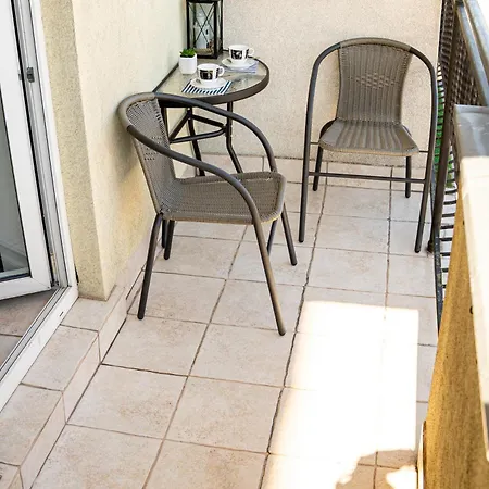 Mieszkanko Na Lato Z Balkonem. Apartament *