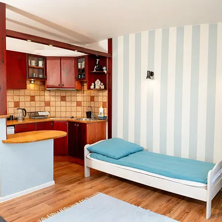 Mieszkanko Na Lato Z Balkonem. Apartament Puck